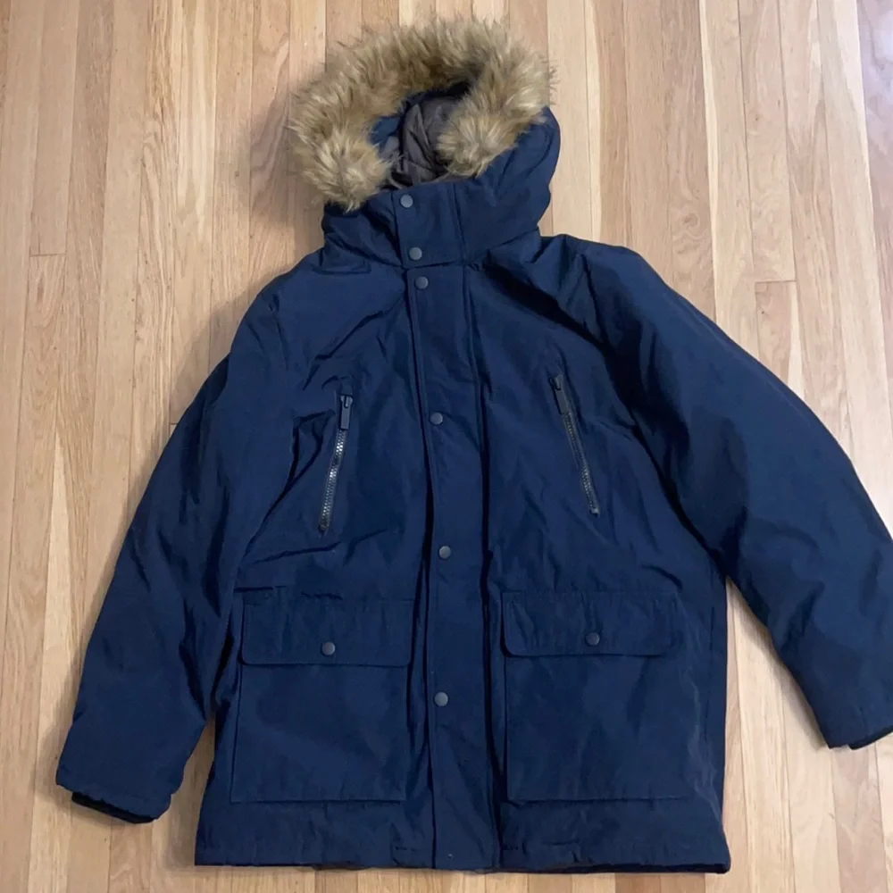 Men’s Club Room Performance Parka - Picture 2 of 8